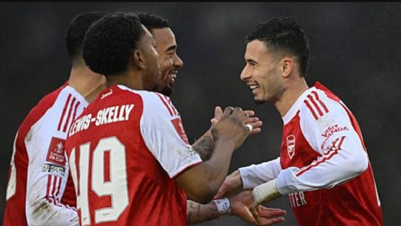 martinelli-ruc-sang-arsenal-sang-cua-chinh-phuc
